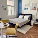 Old Town Blue 아파트 *